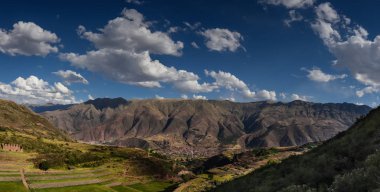 Tipon - panoramik görünüm Cusco, Peru İnka Harabeleri.