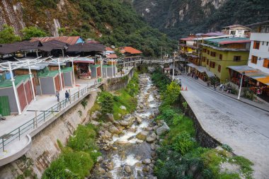 Aguas Calientes / Cuzco / Peru - 07.14.2017: Aguas Calientes şehir Machu Picchu Dağın dibinde