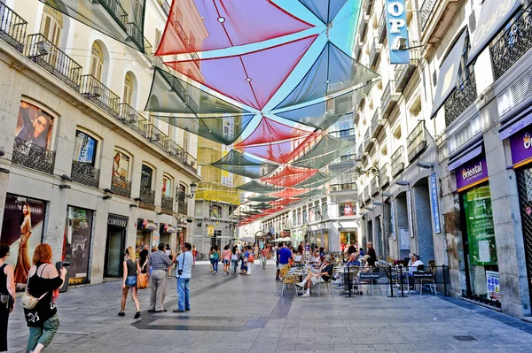 Madrid Espagne 2012 Vue Sur Trottoir Centre Ville Avec Grands — Photo