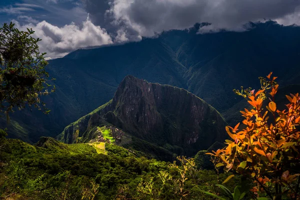 Majestic Légi Kilátás Machu Picchu Huayna Picchu Hegy Incan Szent — Stock Fotó