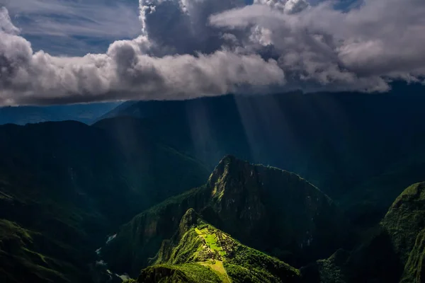 Vista Aérea Épica Única Sobre Montanha Machu Picchu Huayna Picchu — Fotografia de Stock