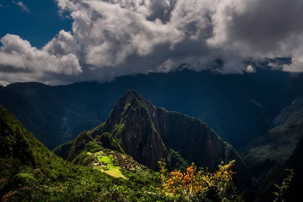 Majestuosa Vista Aérea Sobre Montaña Machu Picchu Huayna Picchu Con — Foto de Stock