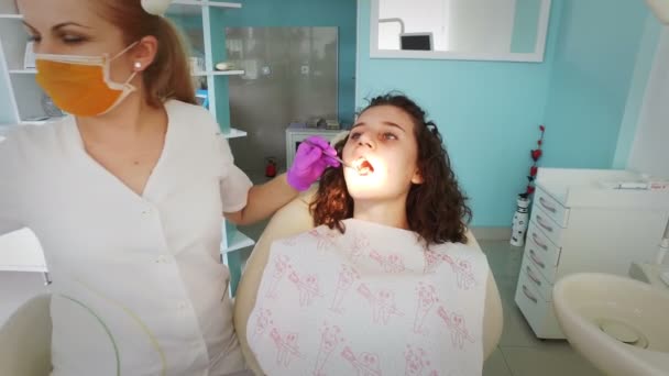 Dentist Making Professional Teeth Cleaning Female Young Patient Dental Office — Stock Video