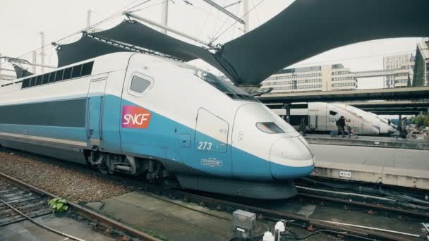 Paris Frankreich Mai 2017 Moderner Hochgeschwindigkeits Geschossfernseher Historischen Bahnhof Gare — Stockvideo