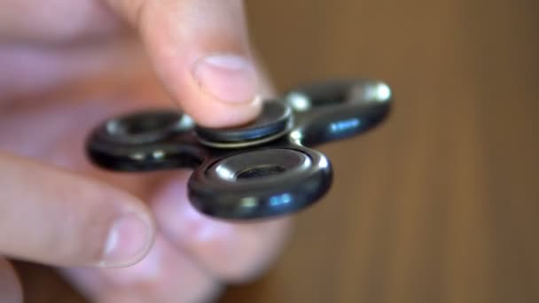 Man Playing Fidget Spinner Fidget Spinner Toy Which Reportedly Relieves — Stock Video