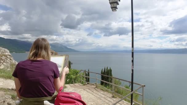 Makedonien Ohrid Circa Juni 2017 Unga Arthistic Flicka Måla Konst — Stockvideo