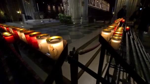 Paris Frankreich Juni 2017 Zeitlupe Brennender Kerzen Notre Dame Paris — Stockvideo