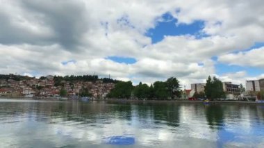 Ohri Gölü, Makedonya Arnavutluk ayıran ünlü unesco tarihi merkezi kasabadan sahil görünümü