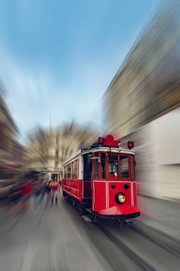 Kırmızı tramvayda eski: Istiklal Cadessi, Istanbul, Türkiye