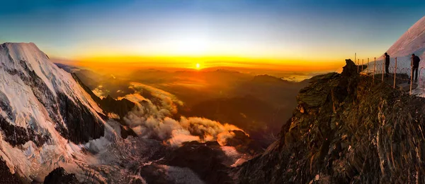 Mont Blanc Francie Července 2016 Výhled Západ Slunce Nad Alpy — Stock fotografie