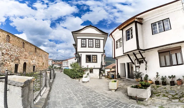 Vista Panorámica Antigua Arquitectura Ohrid Calle Del Callejón Del Pavimento — Foto de Stock