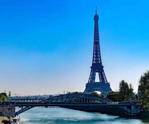 Panorámás Kilátás Nyílik Párizs Eiffel Torony Szajna Folyón Bridge — Stock Fotó