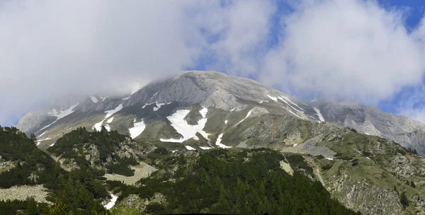 Mountain Summit Covered Fog Vihren Pirin Bulgaria — Stock Photo, Image
