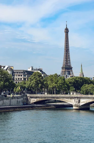 Panorámás Kilátás Nyílik Párizs Eiffel Torony Szajna Folyón Bridge — Stock Fotó