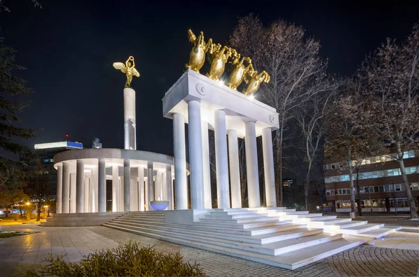 Monument Fallen Heroes Skopje Macedonia — Stock Photo, Image