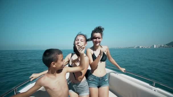 Young Cheerful People Having Fun Boat Party Happy Friends Enjoying — Stock Video
