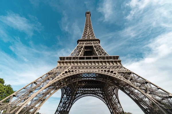 Torre Eiffel Detalhes Construção Contra Céu Azul — Fotografia de Stock