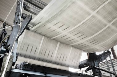 Üzerinde yazılı gazete kağıdımız