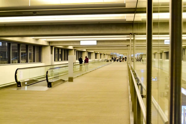 Линия Эскалатора Аэропорту — стоковое фото