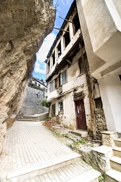 奥赫里德 马其顿 传统的街道小巷通道与老房子建筑 — 图库照片