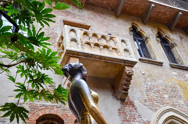在意大利维罗纳罗密欧与朱丽叶阳台 — 图库照片