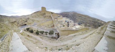 Batı Şeria 'daki Yahudi Çölü' ndeki Mar Sabas Manastırı 'nın panoramik manzarası, Filistin Toprakları