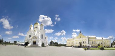 Diveevo, Rusya - 30 Ağustos 2016: Çan Kulesi, kutsal Trinity-Saint söyle, büyük melek-Diveyevo Manastırı