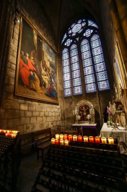 Paris, Fransa - Mayıs, 2017 yaklaşık: iç Notre Dame de Paris
