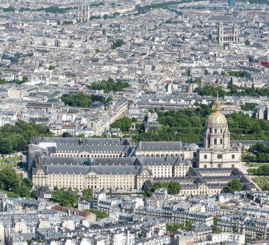 Paris, Fransa 'da Kubbe Les Invalides ve Saint-Sulpice Kilisesi ve Notre Dame' in hava panoramik veiw 'i