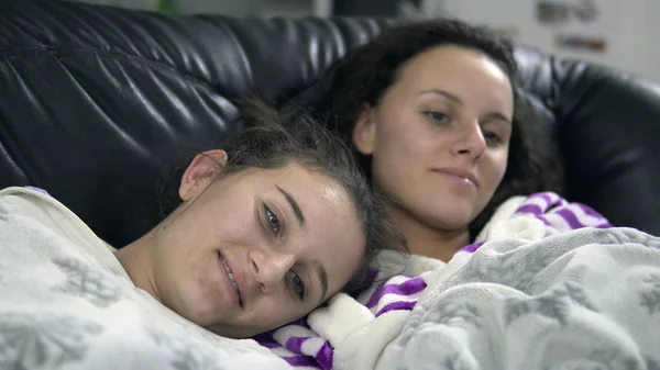 Two Sisters Sofa Watching Scary Horror Blanket — Stock Photo, Image