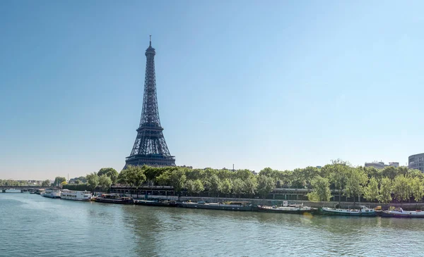 Panorámás Kilátás Nyílik Párizs Eiffel Torony Szajna Folyón Bridge — Stock Fotó