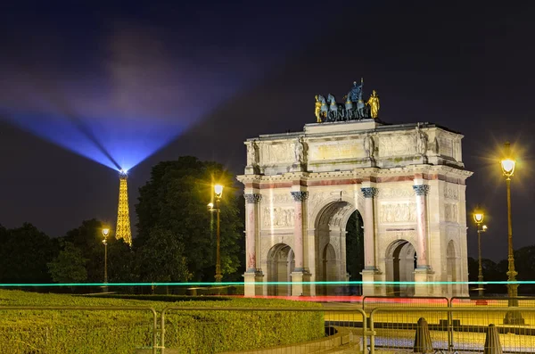 Arco Triunfal Arco Carrousel Con Haz Luz Torre Eiffel Fondo — Foto de Stock