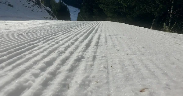 Pista Esquí Preparada Con Líneas Nieve —  Fotos de Stock