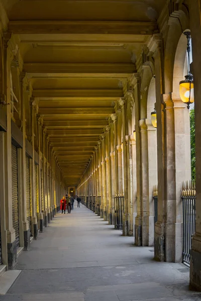 París Francia Circa Mayo 2017 Pasarela París Archway Palais Royal — Foto de Stock