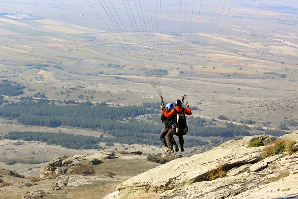 Prilep Macedonia Circa Feb 2017 Paraglider Tandem Taking Mountains Summer — Stock Photo, Image