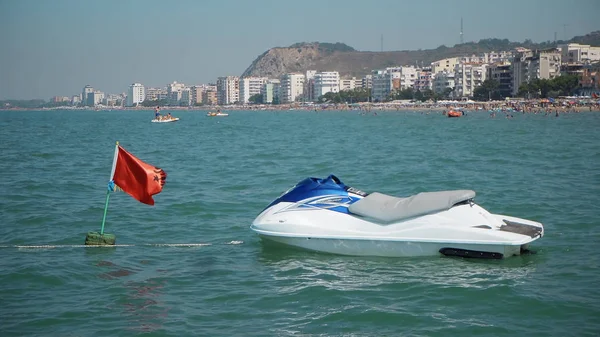 Waverunner Jet Ski Stationné Sur Rivage — Photo