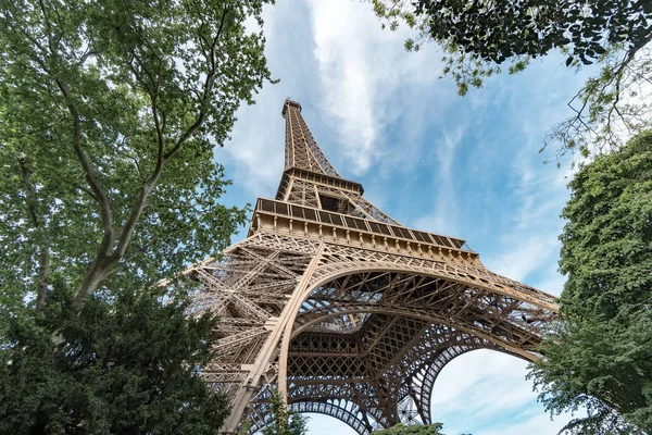 Increíble Vista Cinematográfica Torre Eiffel Parisina Durante Día — Foto de Stock