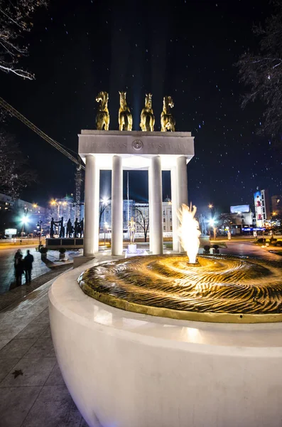 Üsküp Makedonya Için Düşmüş Kahramanlar Anıtı — Stok fotoğraf