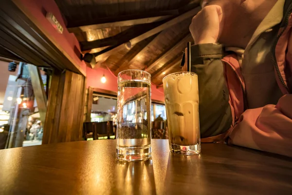 Glass Caffee Water Table Pub — Stock Photo, Image