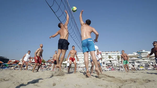 Durres Albanien August 2017 Aktive Spielen Den Sommerferien Beachvolleyball — Stockfoto