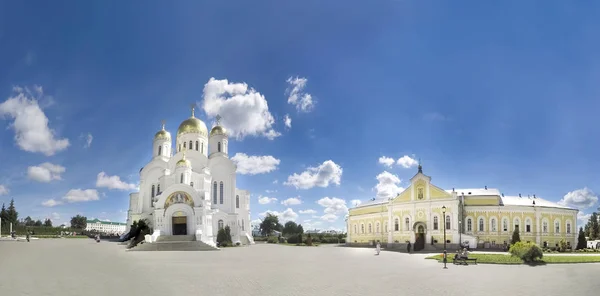 Diveevo Rússia Ago 2016 Torre Sino Santíssima Trindade Mosteiro São — Fotografia de Stock