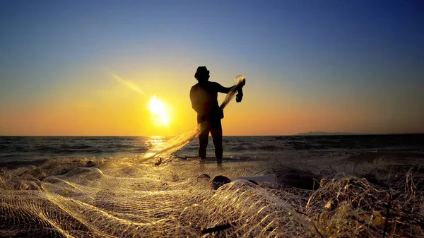 Fishermen Working Repairing Fishing Nets Ocean Coast Sunset Cinematic Shot — Stock Photo, Image