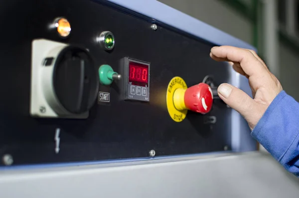 Hand Oin Emergency Stop Button Line Assembly — Stock Photo, Image