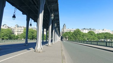Pont De Bir-Hakeim, Pont De Passy Köprüsü altında Paris, Fransa