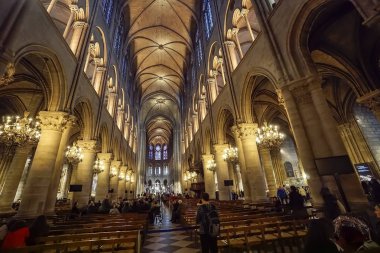 Paris, Fransa - Mayıs, 2017 yaklaşık: iç Notre Dame de Paris