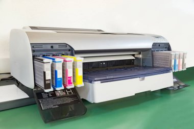 Baskı öncesi bölümü donanımları, geniş format baskı yazıcı