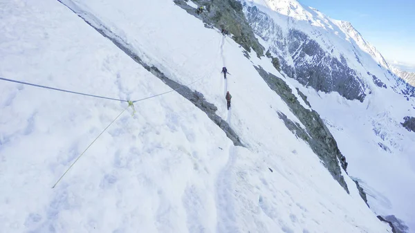 Mont Blanc Franciaország 2016 Július Emberek Gyalogos Expedíció Felé Mont — Stock Fotó