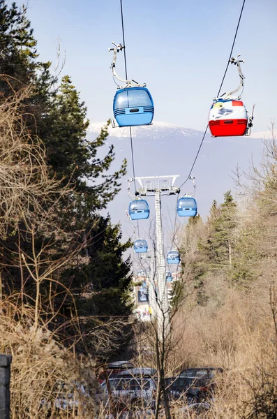 Téléphérique Ski Gondole Dans Forêt Des Montagnes — Photo