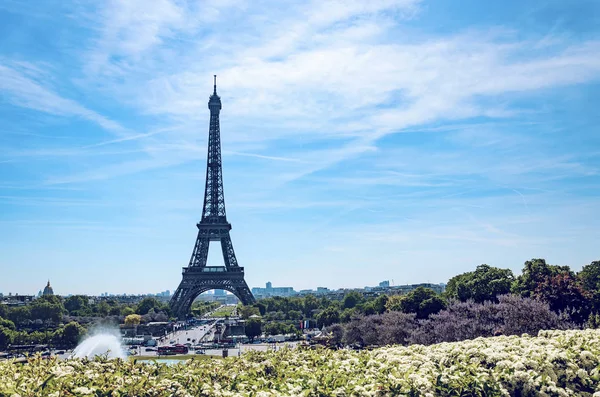 Paris Frankrijk Omstreeks Mei 2017 Eiffeltoren Met Trocadero Kanon Fonteinen — Stockfoto