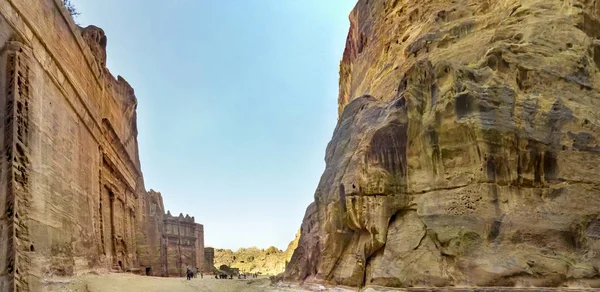 Petra Jordanie Circa Jan 2017 Touristes Près Des Tombeaux Royaux — Photo